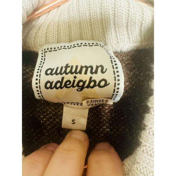 AUTUMN ADEIGBO Brown Horse Printed 100% Virgin Wool Marla Turtleneck Top Small - Picture 14 of 14